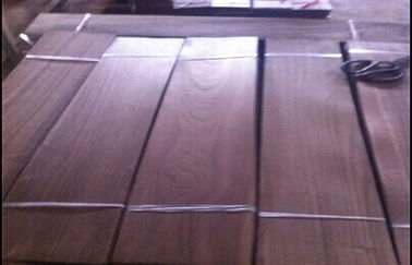 Fogli per impiallacciatura della pavimentazione di legno della noce di Brown scuro spessore di 2.0mm - di 0.5mm