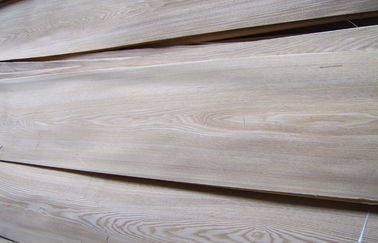 La Russia naturale Ash Wood Veneer Plywood Crown bianco ha tagliato per mobilia