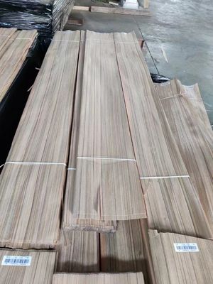 Taglio naturale Taglio chiaro Colore Paldao Legno Quarter Cut Veneer con linea nera