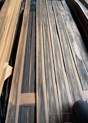 Legno di ebano di qualità naturale tagliato in fette per compensato