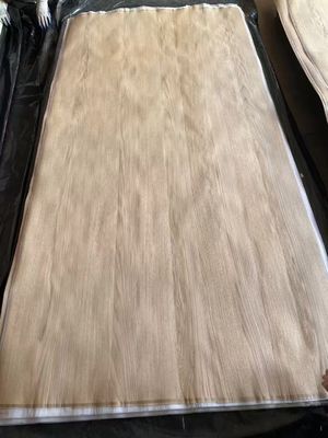 Fogli di rivestimento corrispondenti a taglio di corona di quercia bianca americana in fette naturali