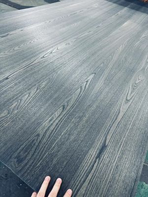 Fogli di rivestimento di legno compensato di croce di olmo colorato tagliato in fette naturale