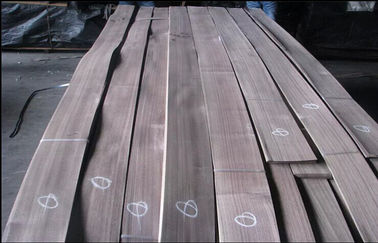 Il quarto di legno naturale dell'impiallacciatura della noce ha tagliato il grado del AAA del grano per la mobilia dell'hotel
