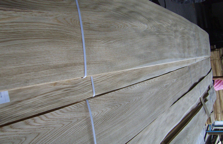Taglio affettato fogli da impiallacciatura marrone chiaro della quercia, pannelli di legno a 3 pollici dell'impiallacciatura