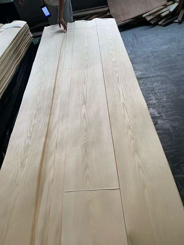 Sliding Door 0.6mm 1.5mm Thickness Made of Natural American White Ash for Sliding Doors